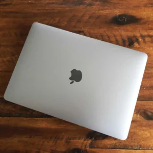 MACBOOK AIR, PRO OU IMAC: qual o computador apple ideal para mim? 2 Macbook - computador apple ideal para si