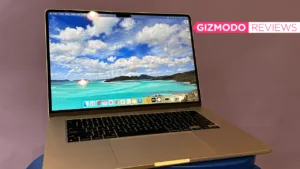 A palavra-chave que melhor se adapta à notícia é "MacBook Air 2024".