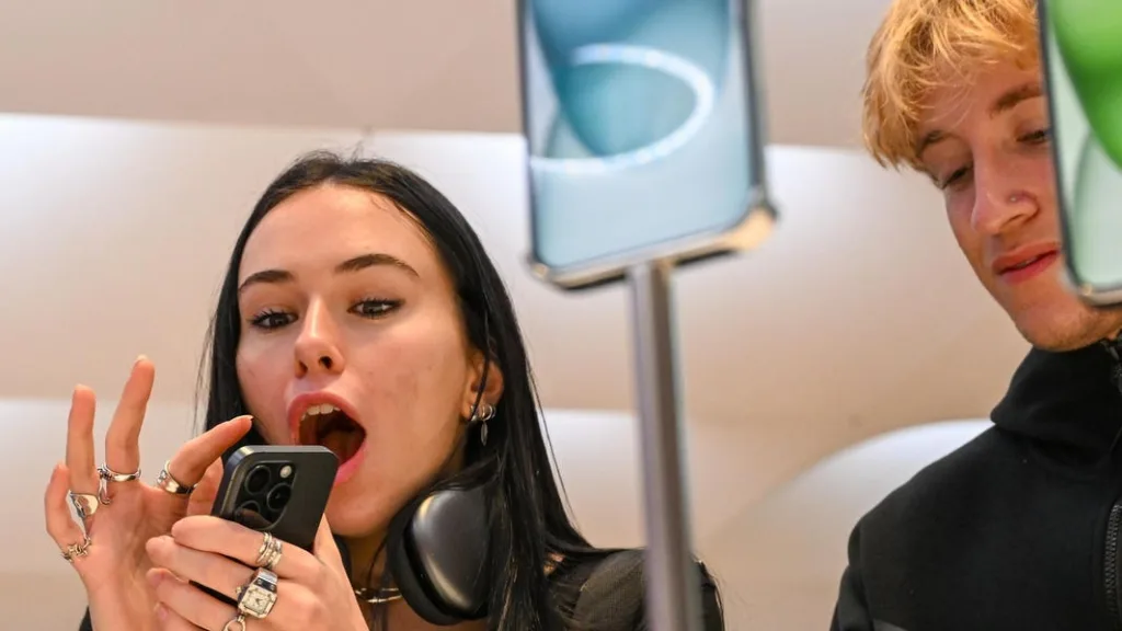 Apple revela nova estratégia para tornar o iPhone mais inteligente 2 A palavra-chave é "Inteligência Artificial".