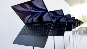A palavra-chave que melhor se adapta a esta notícia é "lançamentos de dispositivos Apple".