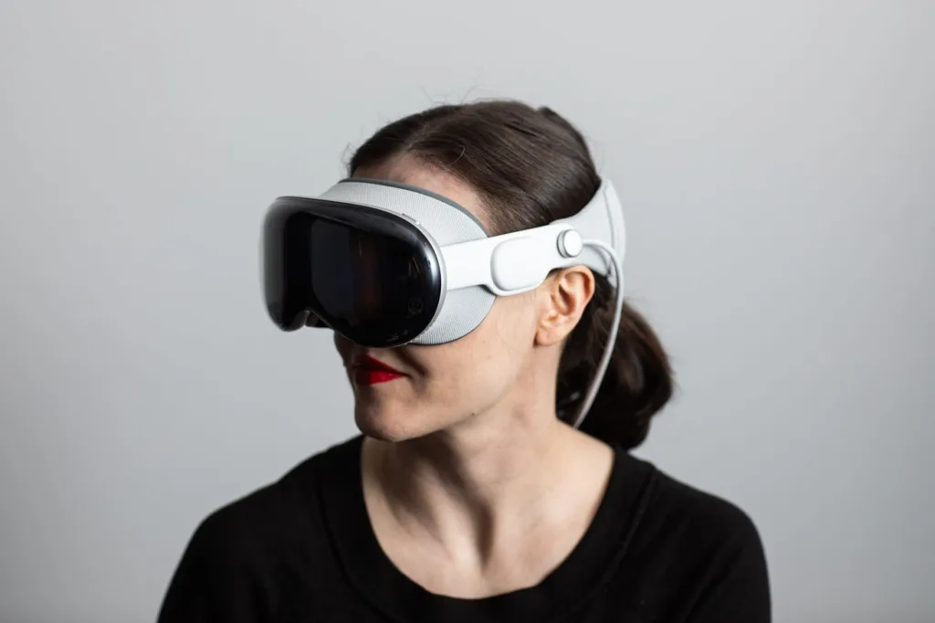 Apple poderá lançar novo headset VR mais acessível até 2025. 2 SEO