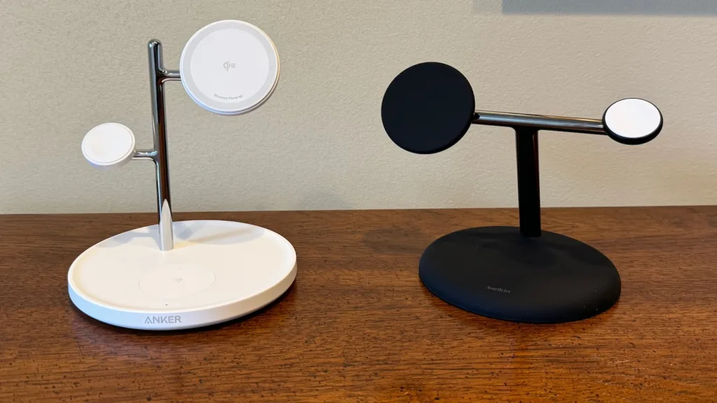 Anker e Belkin lançam novos carregadores 3-em-1 Qi2 para dispositivos Apple 2 A palavra chave que melhor se adapta à notícia é "carregadores Qi2".