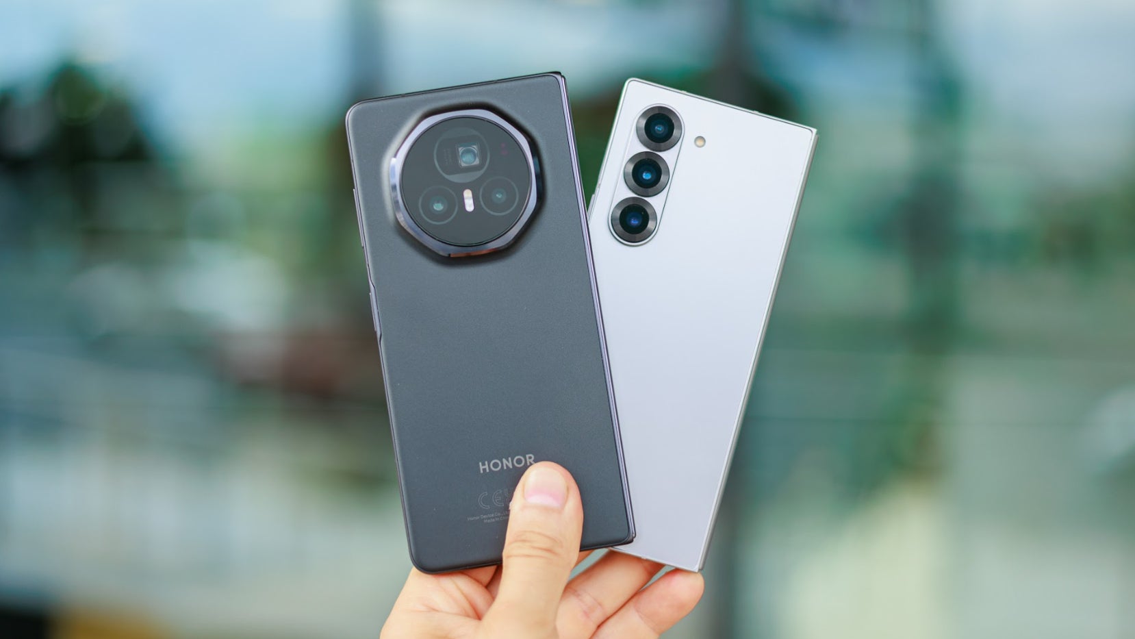 Honor Magic V5 vs Galaxy Z Fold 7: Conheça as Inovações!