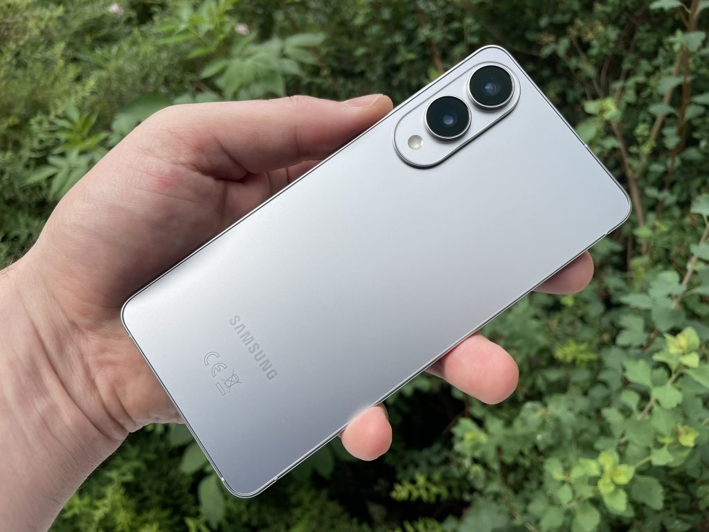 Smartphone ultra fino Samsung | iOutlet 2 Samsung Galaxy S25 Edge: O Smartphone Ultra Fino que Impressiona