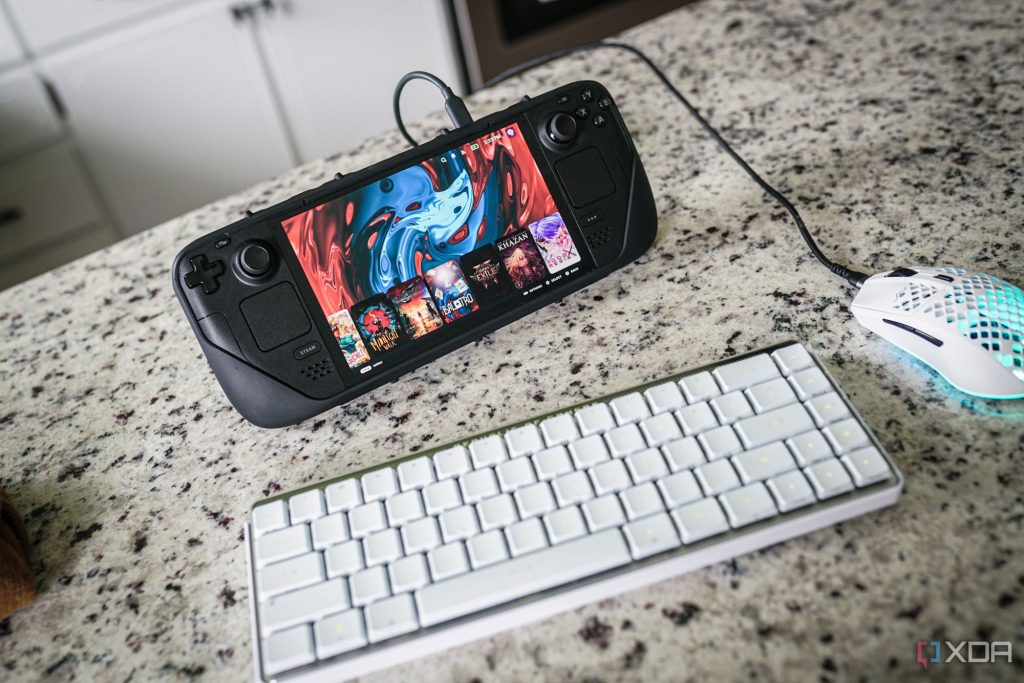 Steam Deck vs gaming laptop: qual escolher? | iOutlet 2 Steam Deck vs gaming laptop: a revolução dos jogos portáteis