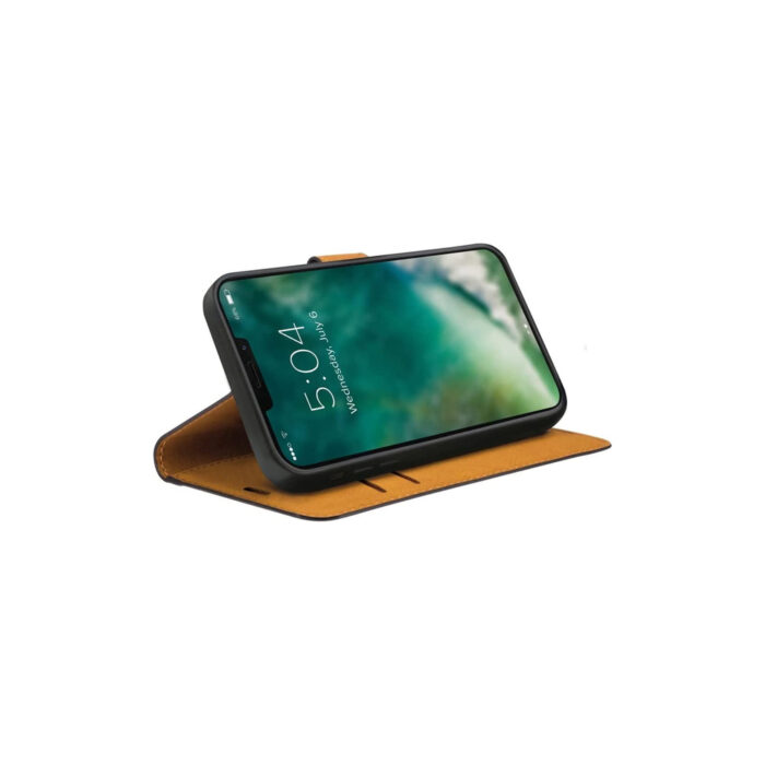 Xqisit iPhone 13 – Capa Carteira Slim – Preto recondicionado Grau A