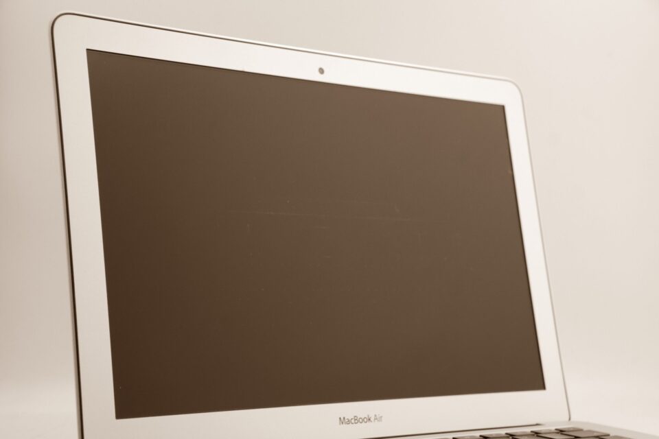 Grade B · Laptop · Screen